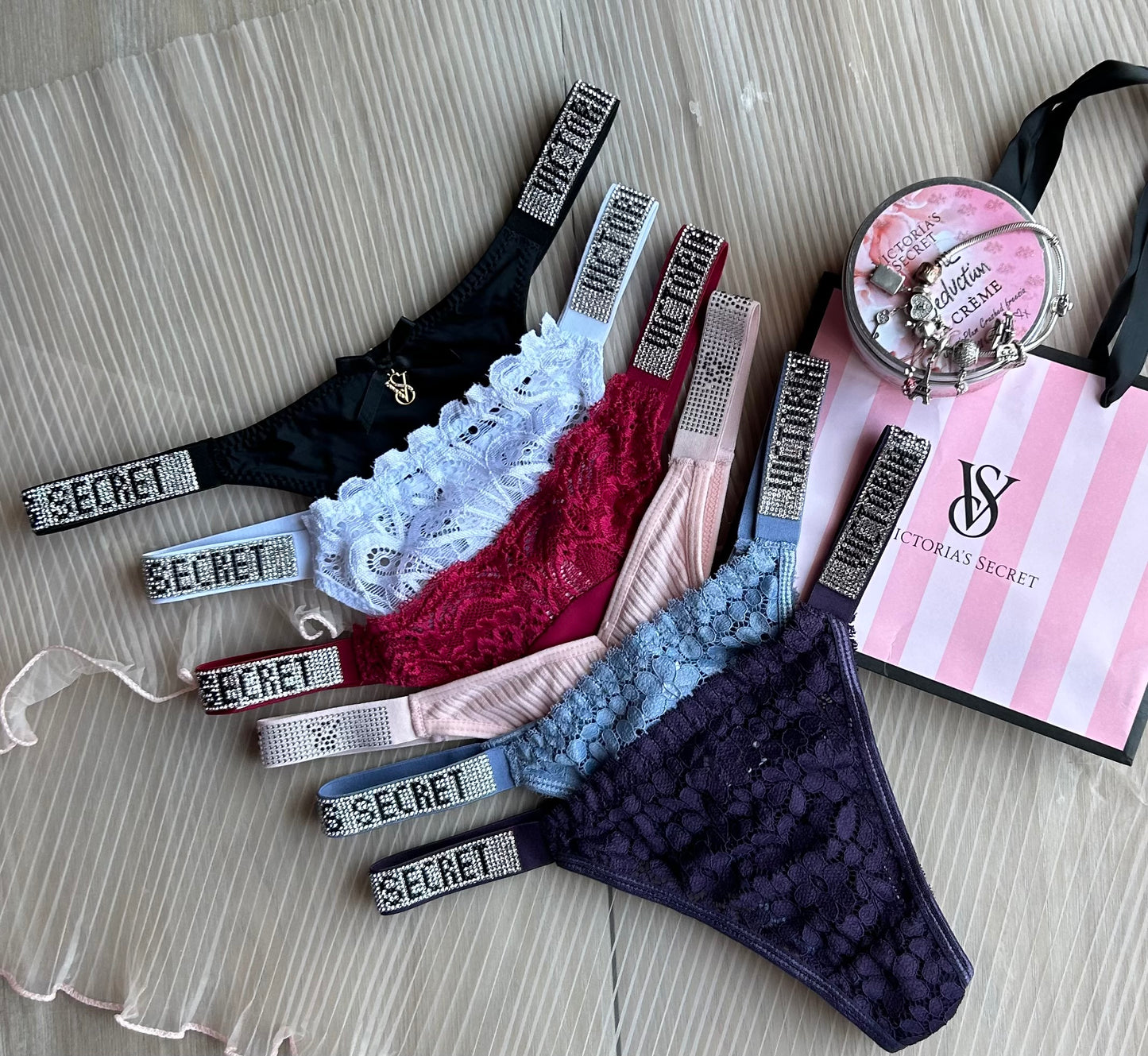 SET X5 TANGAS V'S DIAMANTADAS (Encaje y Seda fría)🔥
